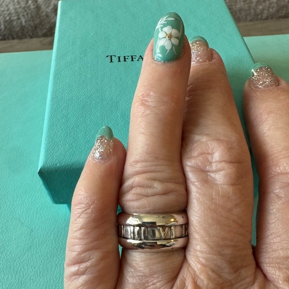 Vintage Tiffany & Co Atlas Ring in Sterling Silver size 4.5 - Picture 3 of 6